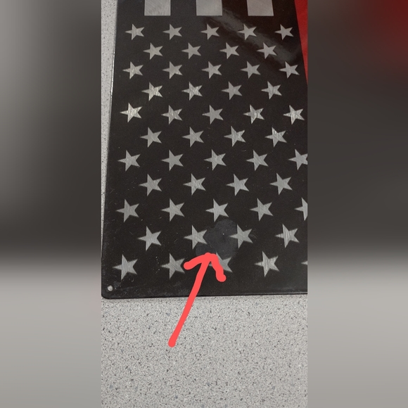 Thin Red Line(USA) - Picture 4 of 5